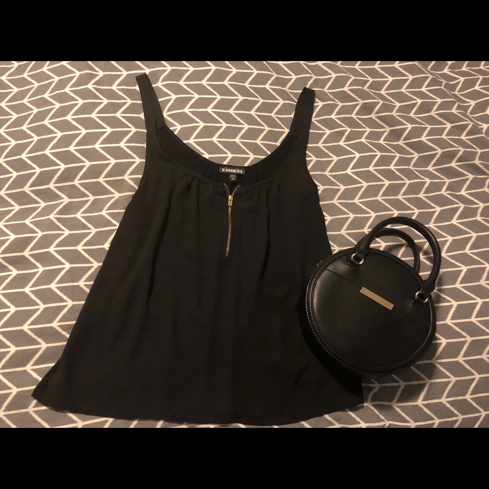 Black flowy tank top